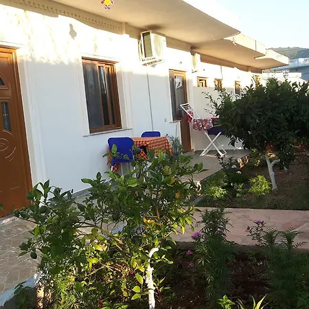Besnik Sulozeqi * Ksamil